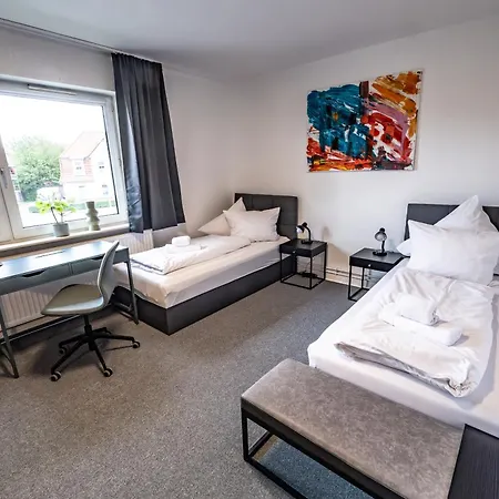 Modernisierte Haushaelfte Mit 4 Betten
