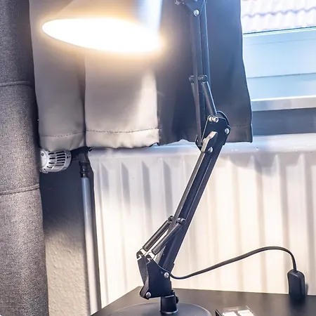 Modernisierte Haushaelfte Mit 4 Betten