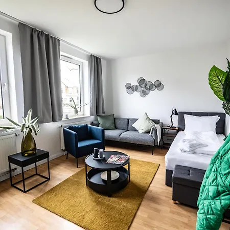 Apartment Modernisierte Haushaelfte Mit 4 Betten Brunsbuttel